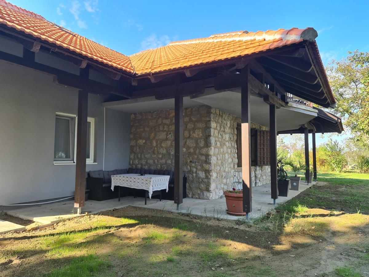 Kuca Za Odmor-Zelena Oaza Hotell Golubac Eksteriør bilde